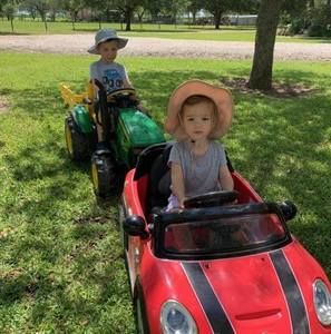 Meet your Posher, Julia